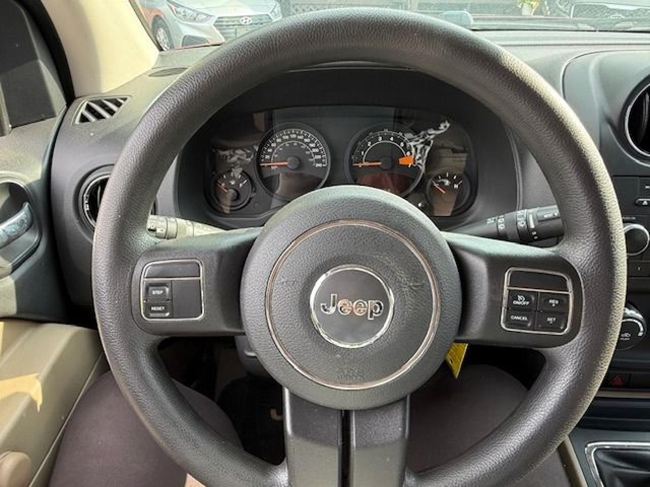 2014 Jeep Compass FWD 4DR - Photo #2