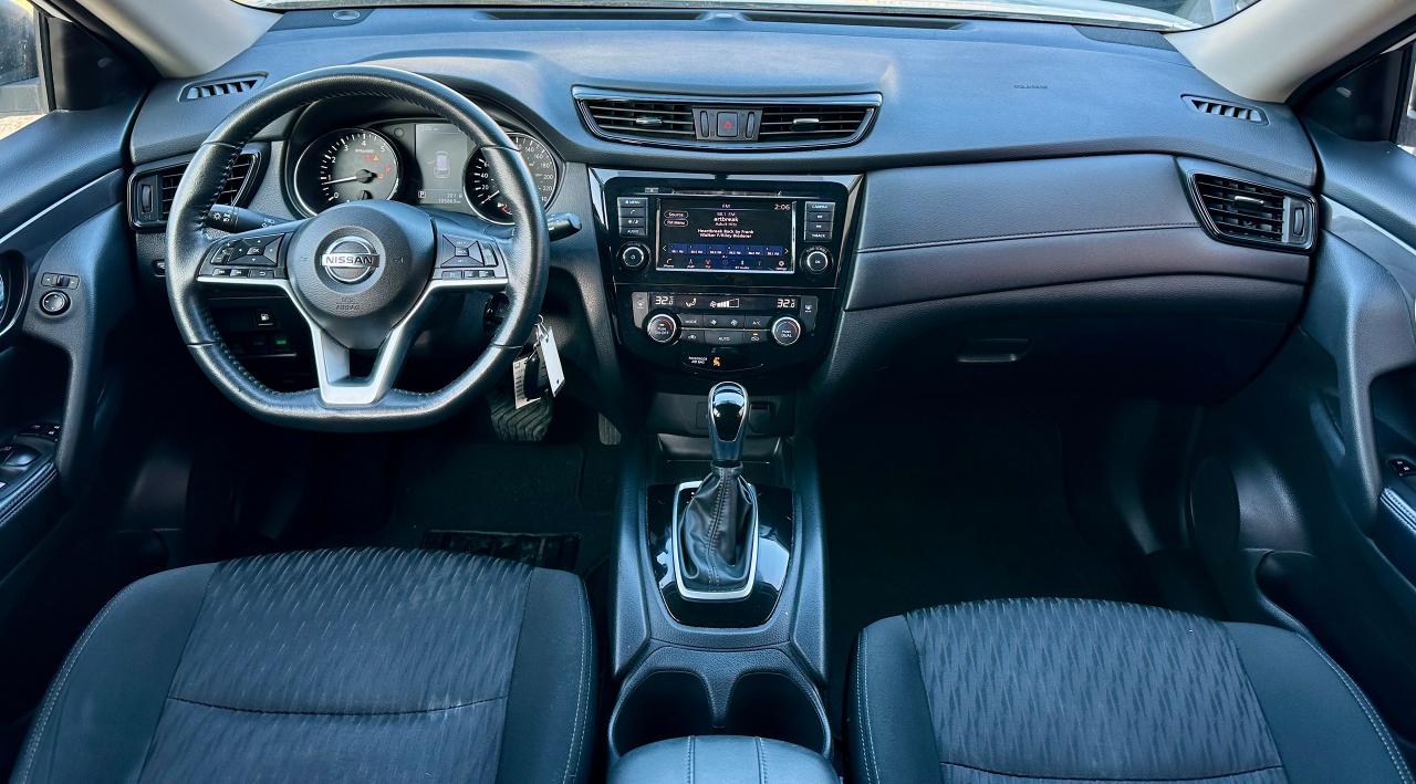 2019 Nissan Rogue S \ CLEAN CARFAX | AWD | LOW KMS | HEATED SEATS | Photo