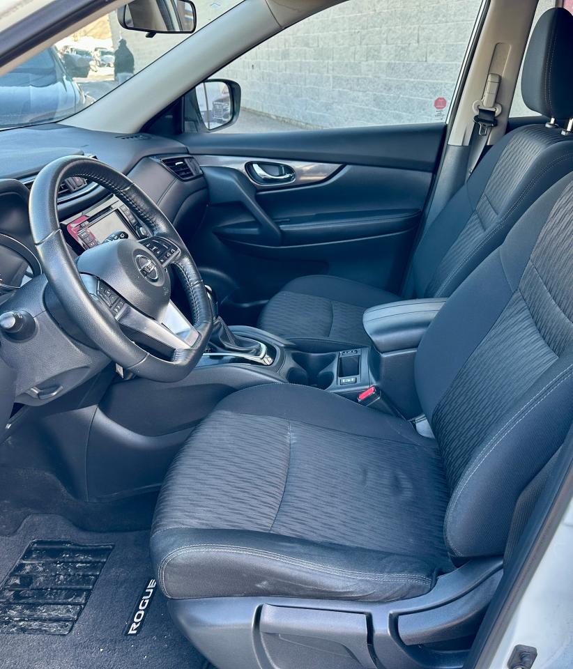 2019 Nissan Rogue S \ CLEAN CARFAX | AWD | LOW KMS | HEATED SEATS | Photo