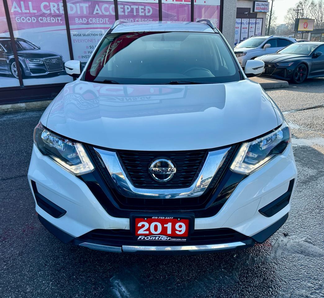 2019 Nissan Rogue S \ CLEAN CARFAX | AWD | LOW KMS | HEATED SEATS | Photo