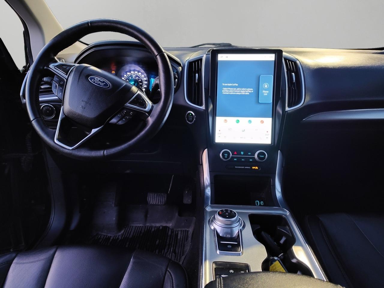 2022 Ford Edge Titanium Photo