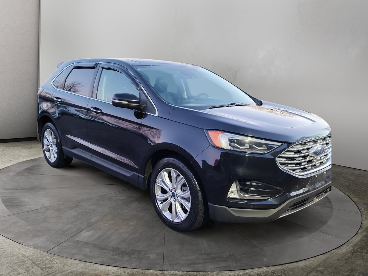 2022 Ford Edge Titanium Photo