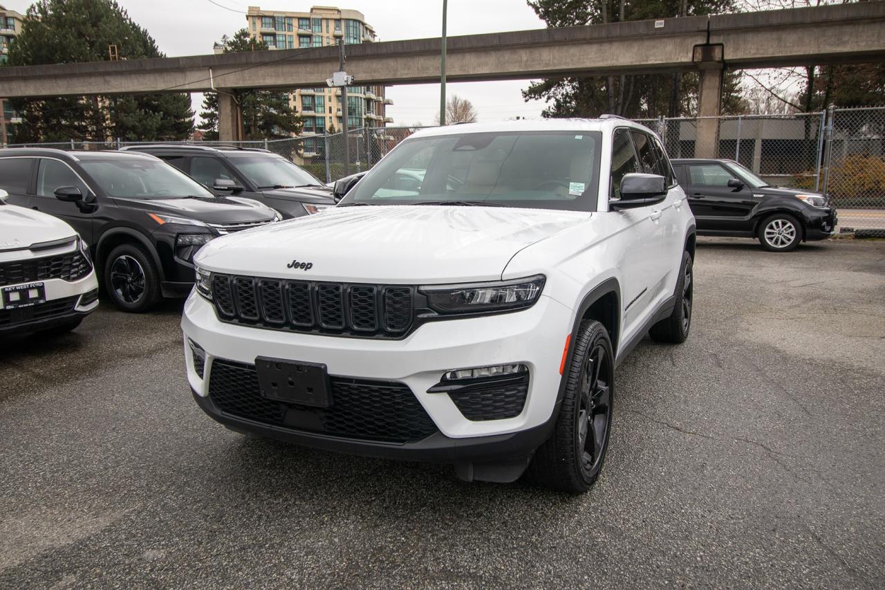2023 Jeep Grand Cherokee LIMITED 4X4 Photo1