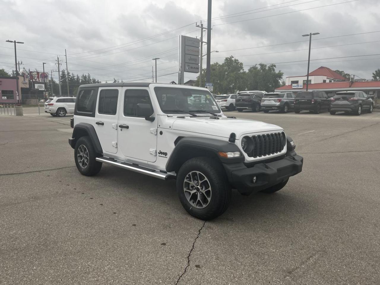 2024 Jeep Wrangler Sport S Photo