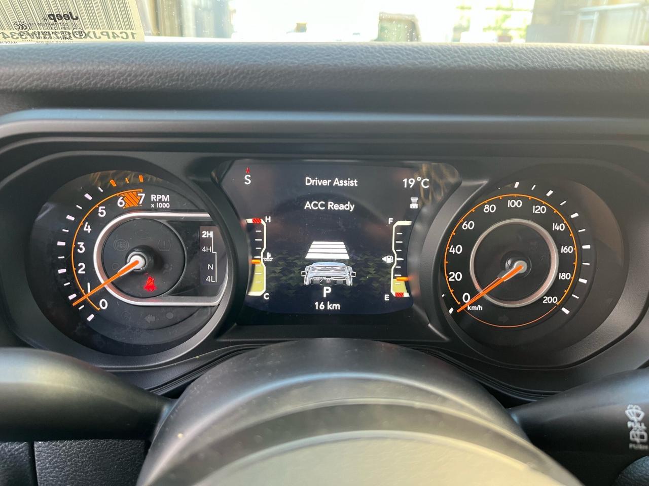 2024 Jeep Wrangler Sport S Photo