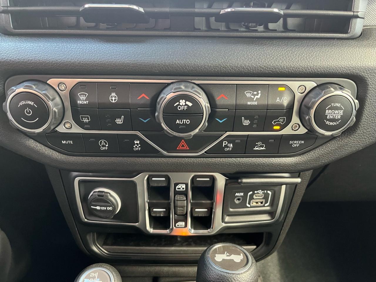 2024 Jeep Wrangler Sport S Photo