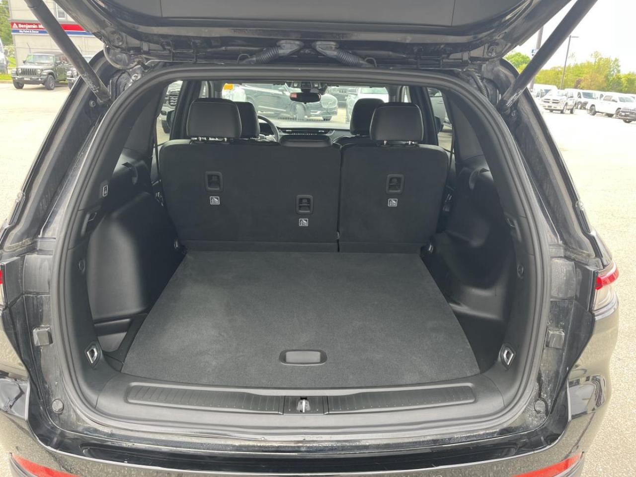 2024 Jeep Grand Cherokee ALTITUDE 4X4 Photo