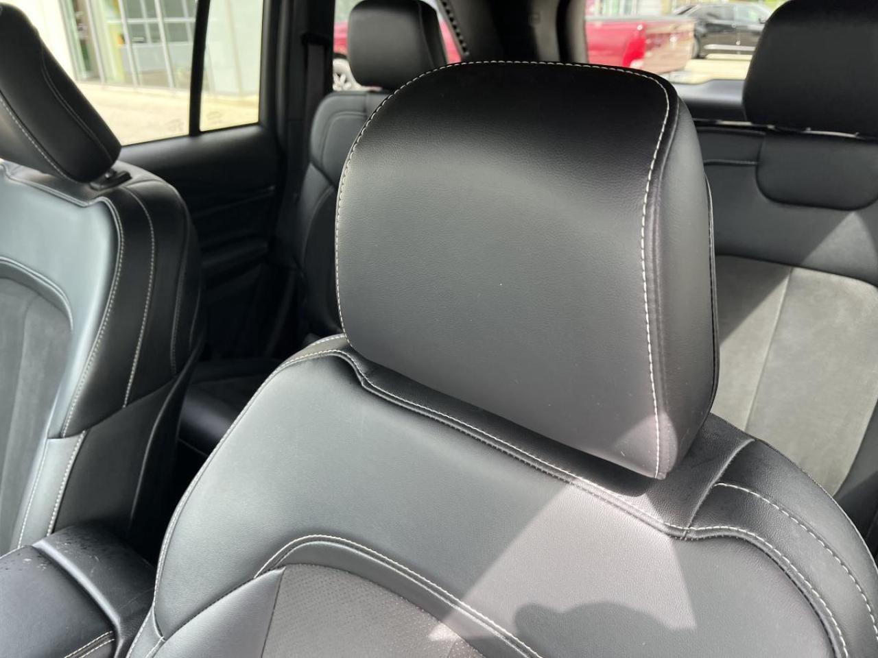 2024 Jeep Grand Cherokee ALTITUDE 4X4 Photo