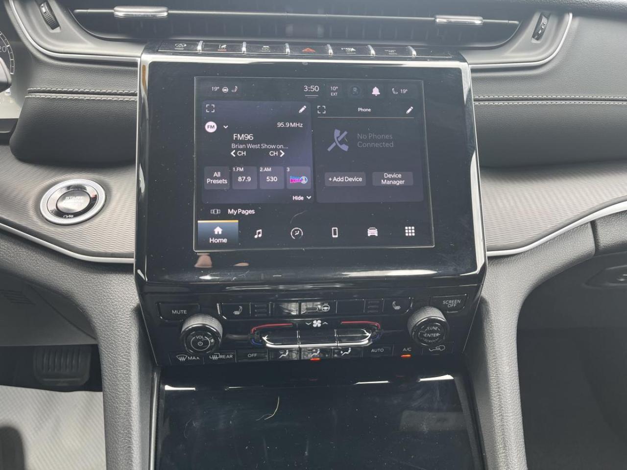 2024 Jeep Grand Cherokee ALTITUDE 4X4 Photo