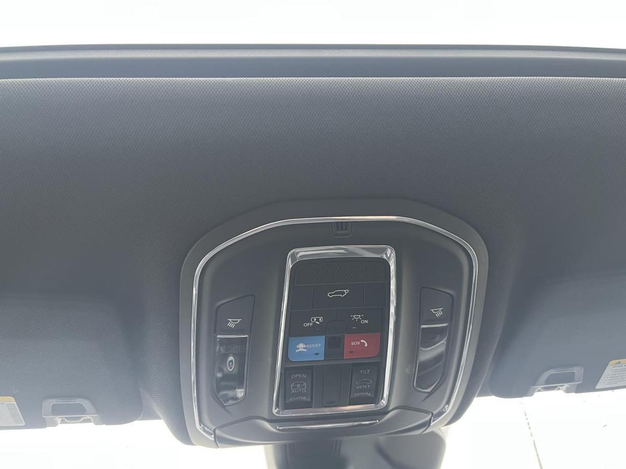 2024 Jeep Grand Cherokee Altitude 4x4 @ 3.99% for 60 mo Photo