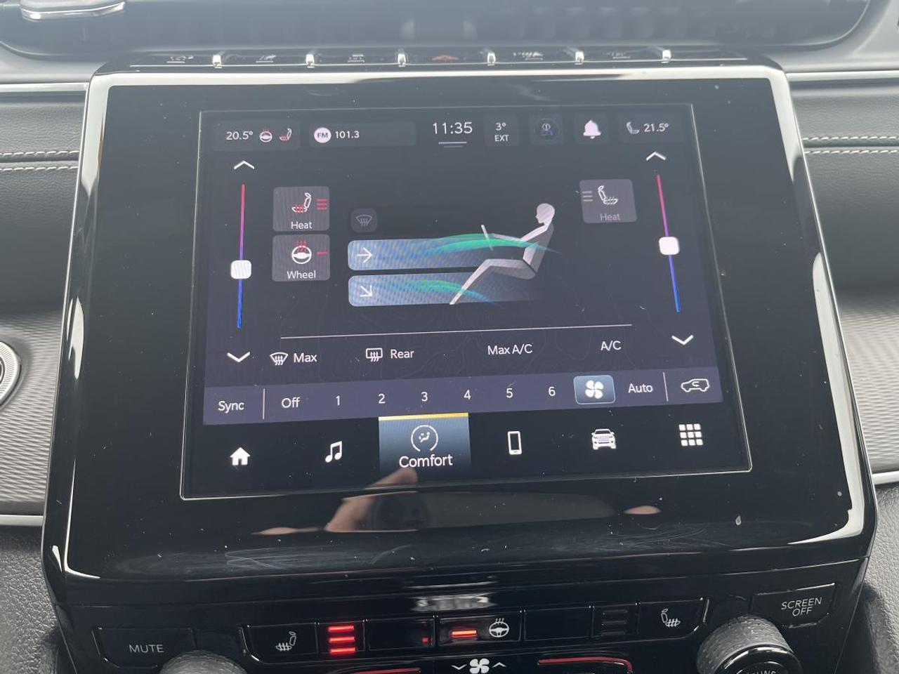 2024 Jeep Grand Cherokee Altitude 4x4 @ 3.99% for 60 mo Photo