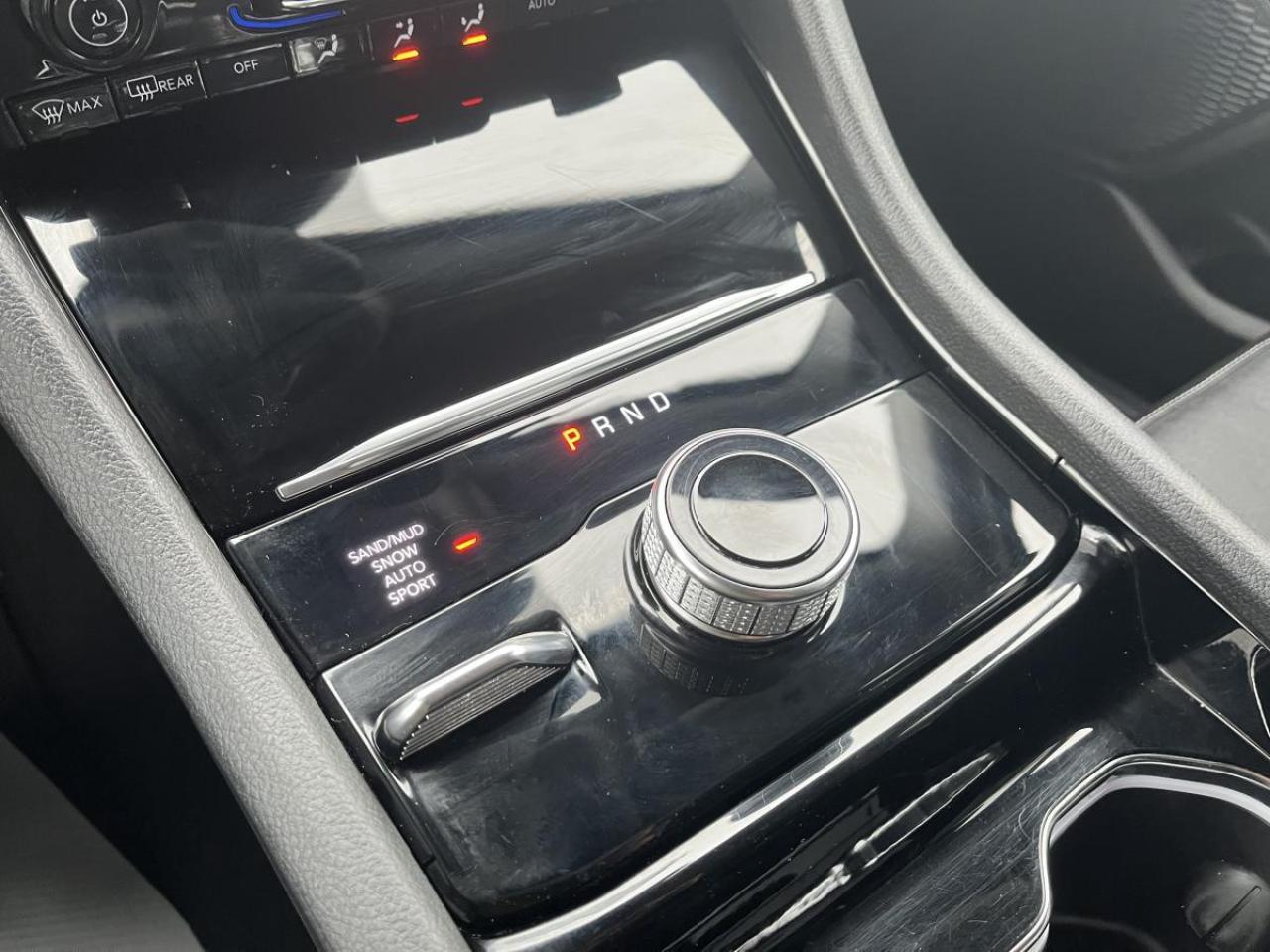 2023 Jeep Grand Cherokee L Limited 4x4 Photo