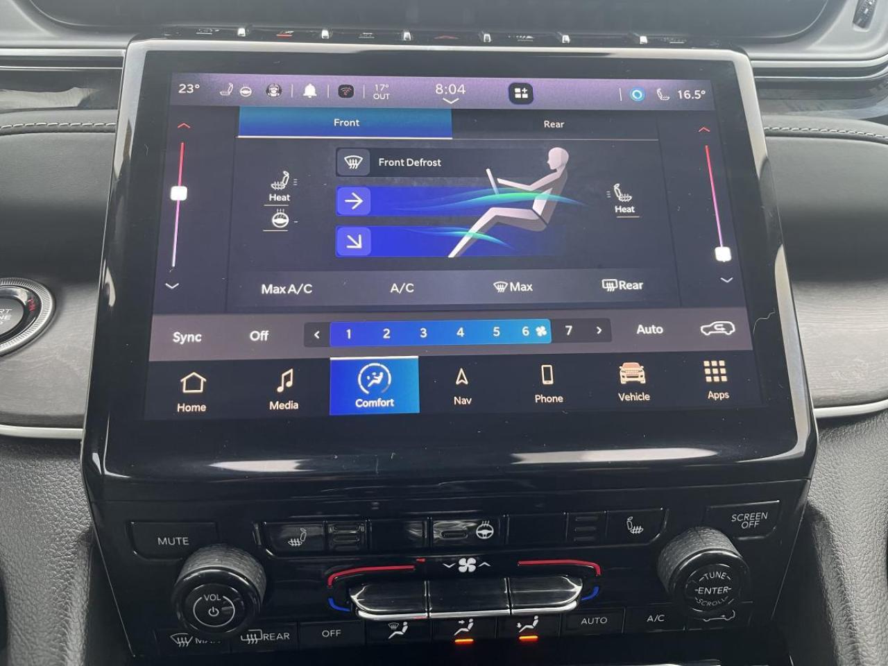 2023 Jeep Grand Cherokee L Limited 4x4 Photo