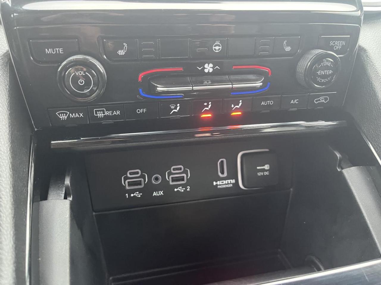 2023 Jeep Grand Cherokee L Limited 4x4 Photo