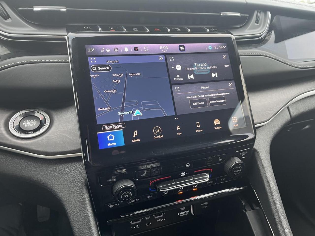 2023 Jeep Grand Cherokee L Limited 4x4 @ 3.99% for 60 mo Photo