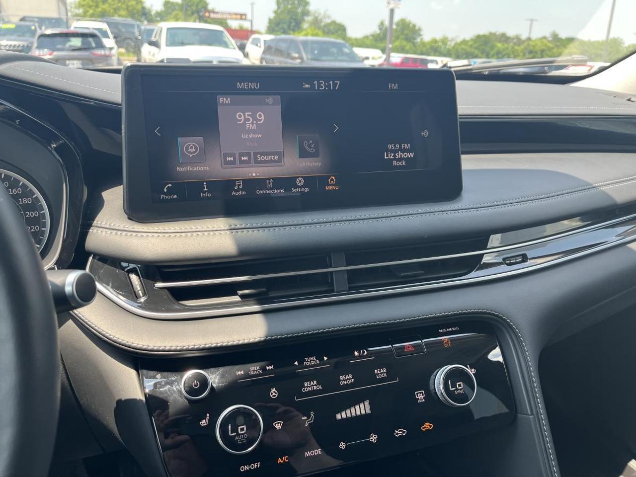 2024 Infiniti QX60 PURE AWD Photo