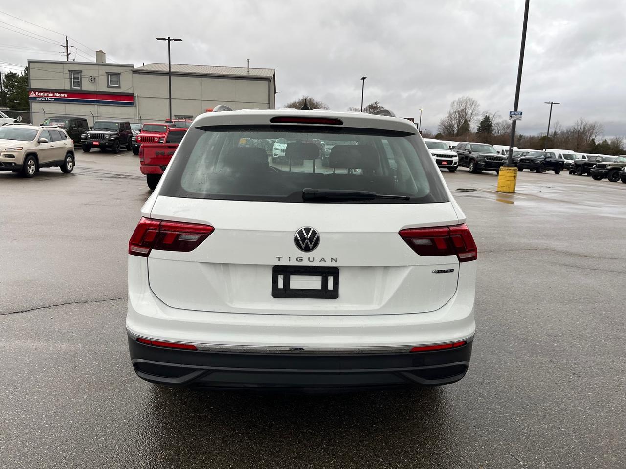 2024 Volkswagen Tiguan Trendline 4MOTION @ 3.99% for 60 mo Photo