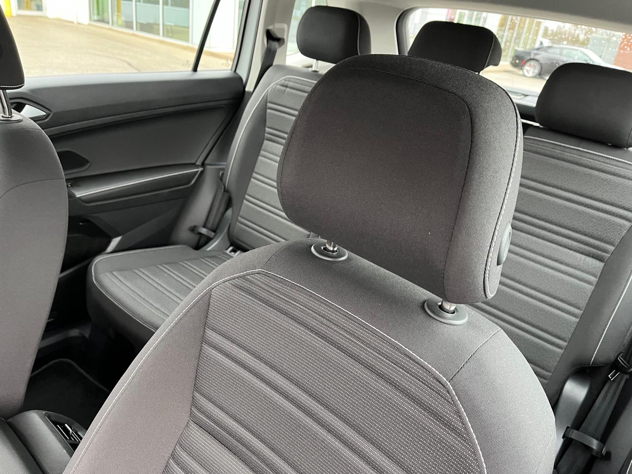 2024 Volkswagen Tiguan Trendline 4MOTION @ 3.99% for 60 mo Photo