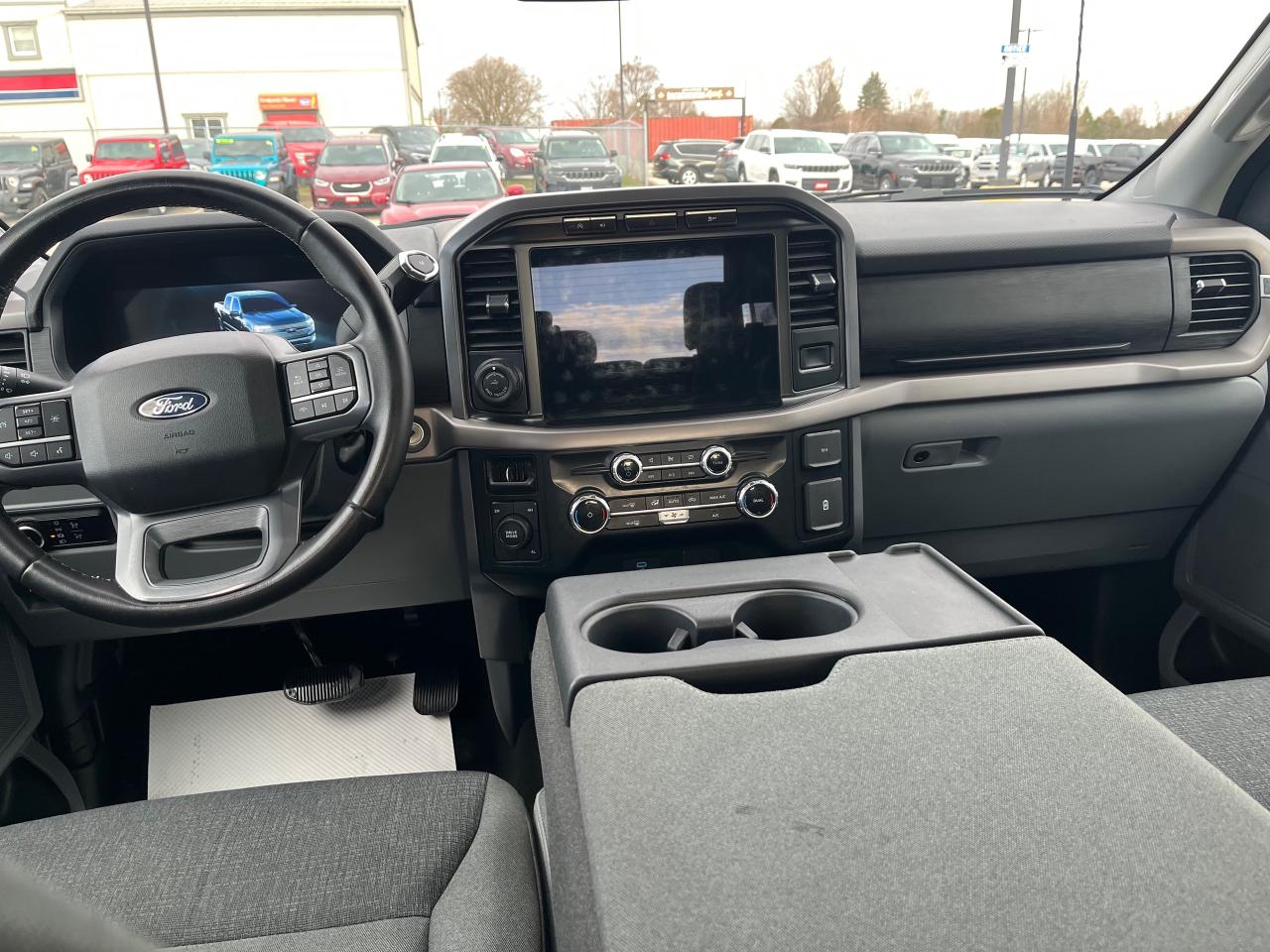 2024 Ford F-150 XLT 4WD SuperCrew 5.5' Box Photo