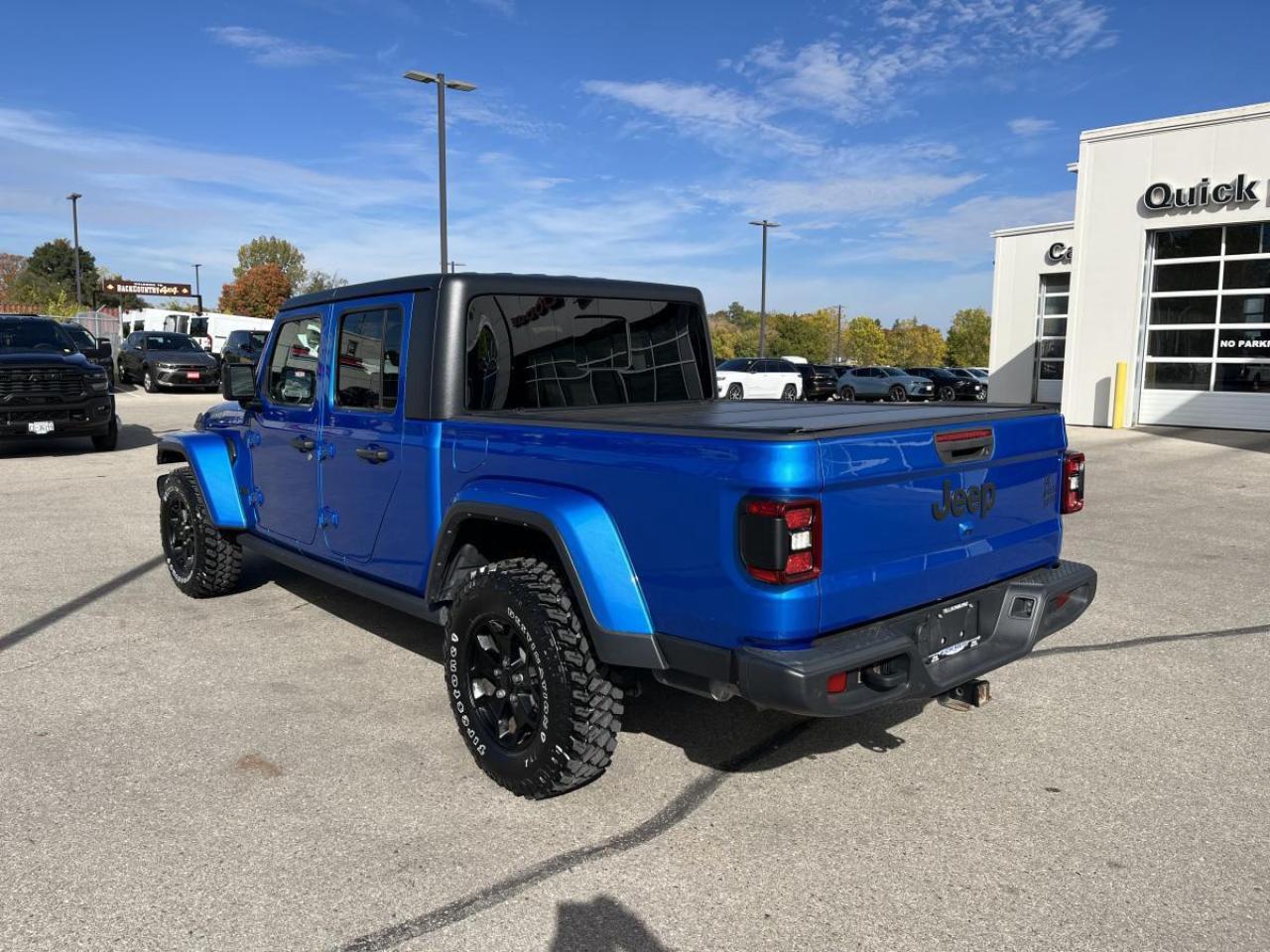 2021 Jeep Gladiator Willys 4x4 Photo