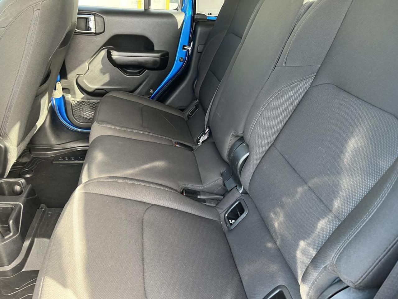 2021 Jeep Gladiator Willys 4x4 @ 3.99% for 60 mo Photo