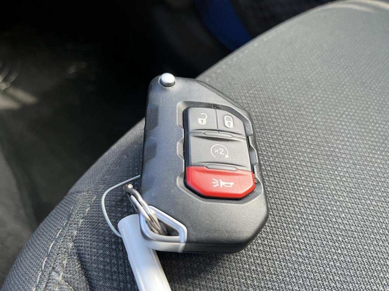 2021 Jeep Gladiator Willys 4x4 @ 3.99% for 60 mo Photo