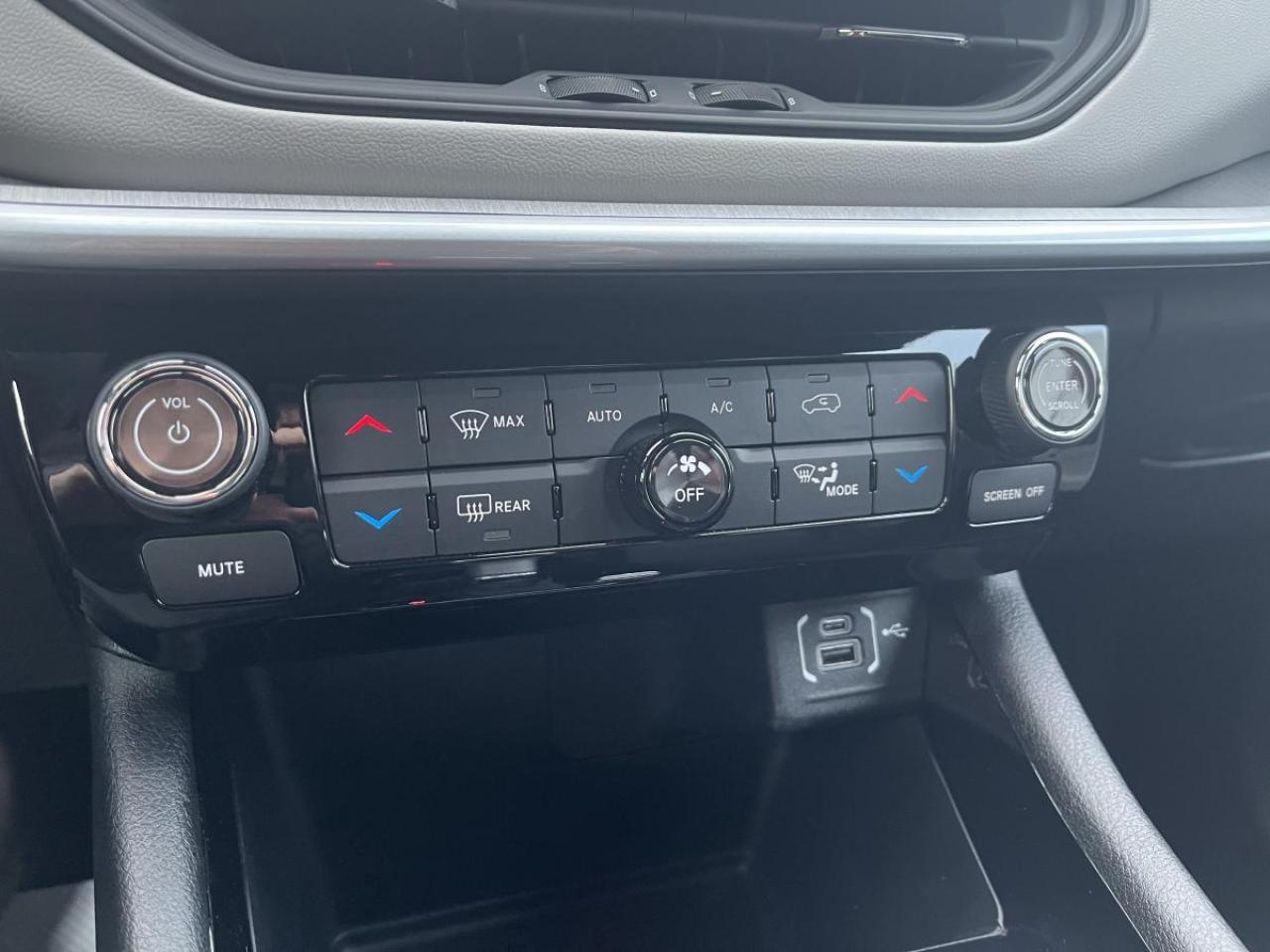 2024 Jeep Compass Limited 4X4 Photo