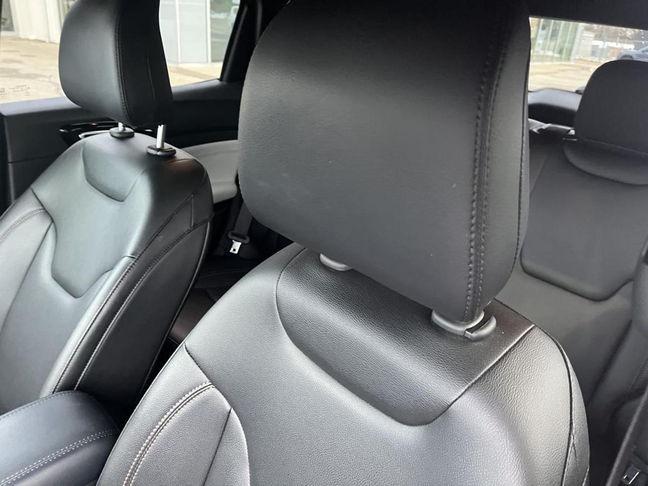 2024 Jeep Compass Limited 4x4 @ 3.99% for 60 mo Photo