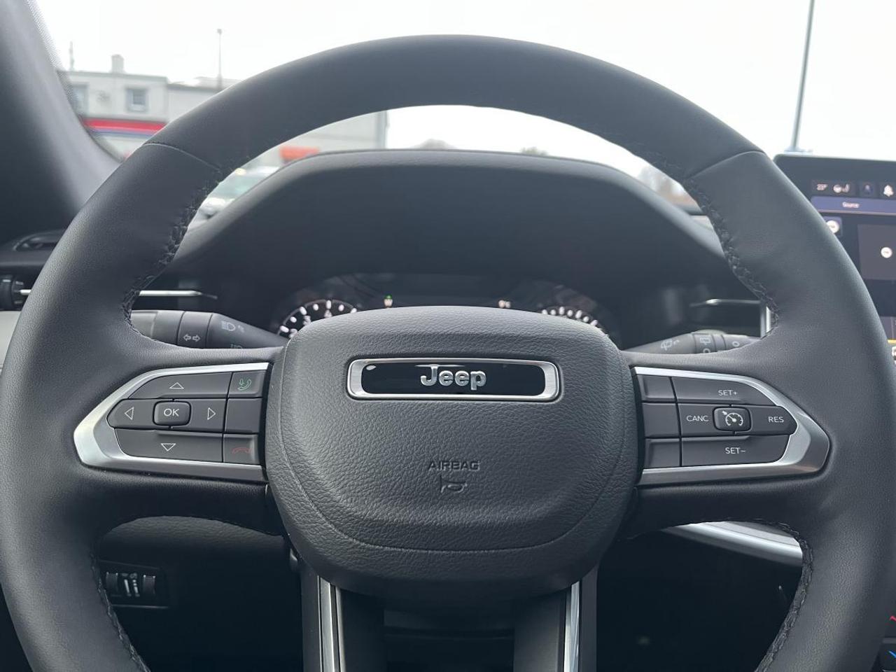 2024 Jeep Compass Limited 4x4 @ 3.99% for 60 mo Photo