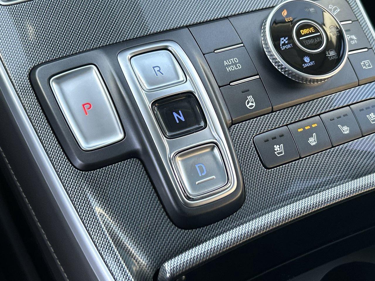 2022 Hyundai Santa Fe Hybrid Luxury Leather Panoramic Sunroof Digital Guages Photo