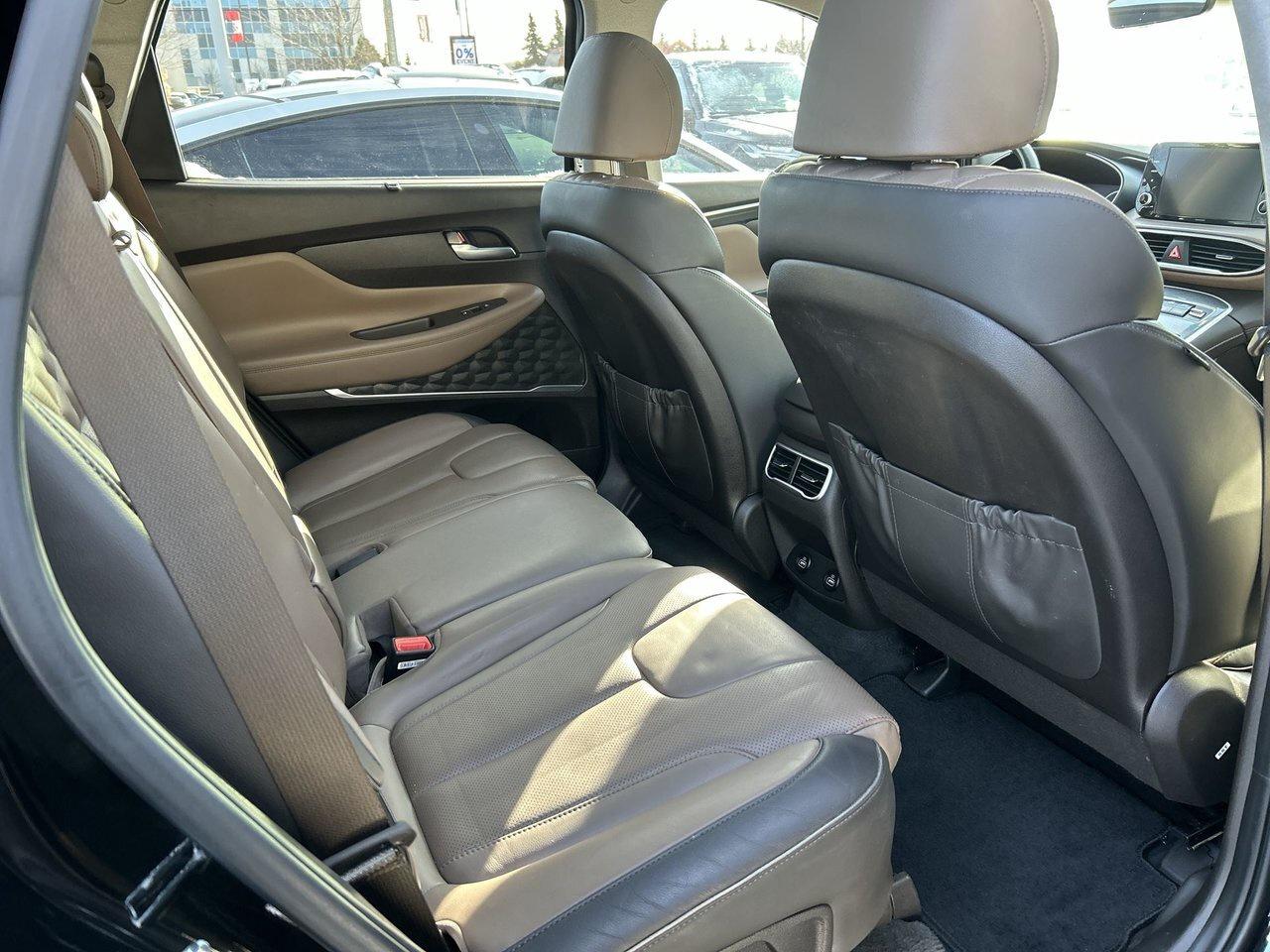 2022 Hyundai Santa Fe Hybrid Luxury Leather Panoramic Sunroof Digital Guages Photo