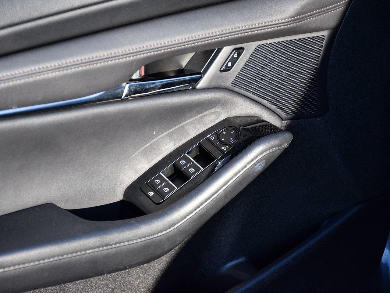 2022 Mazda MAZDA3 GS Finance Discount $1500 Applied Photo