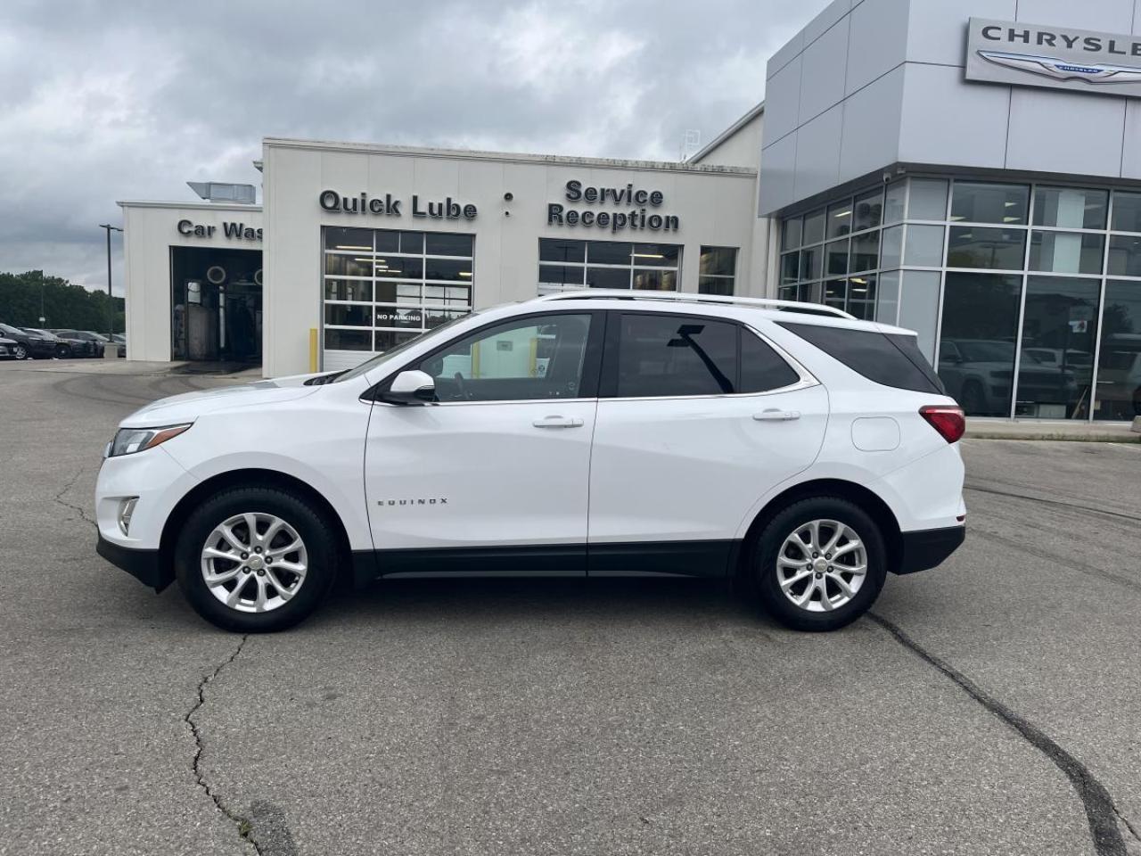 2019 Chevrolet Equinox AWD LT Photo