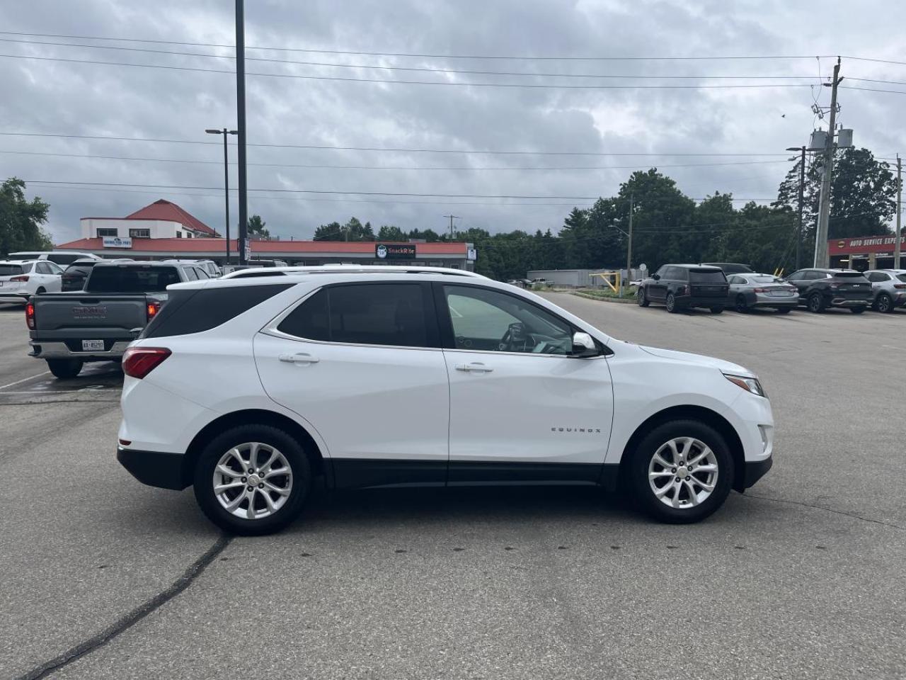 2019 Chevrolet Equinox AWD LT Photo