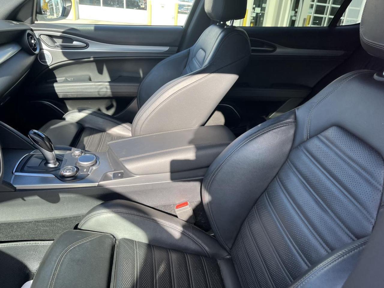 2018 Alfa Romeo Stelvio Ti Sport AWD Photo