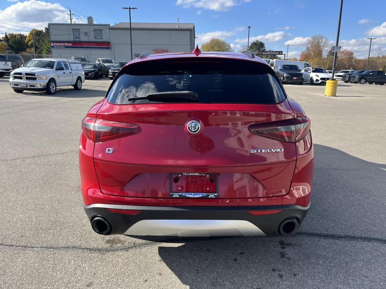 2018 Alfa Romeo Stelvio Ti Sport AWD Photo4