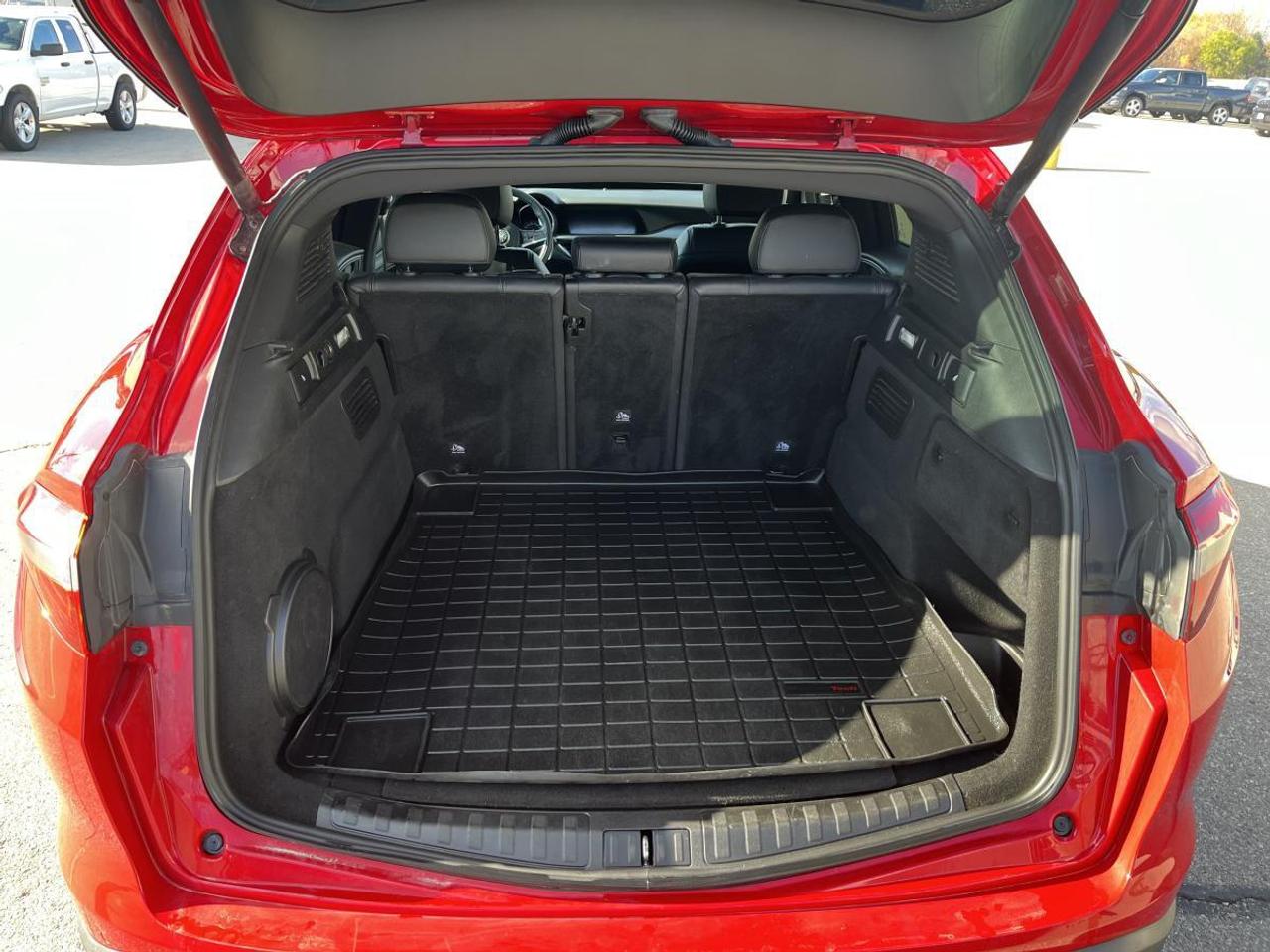 2018 Alfa Romeo Stelvio Ti Sport AWD Photo