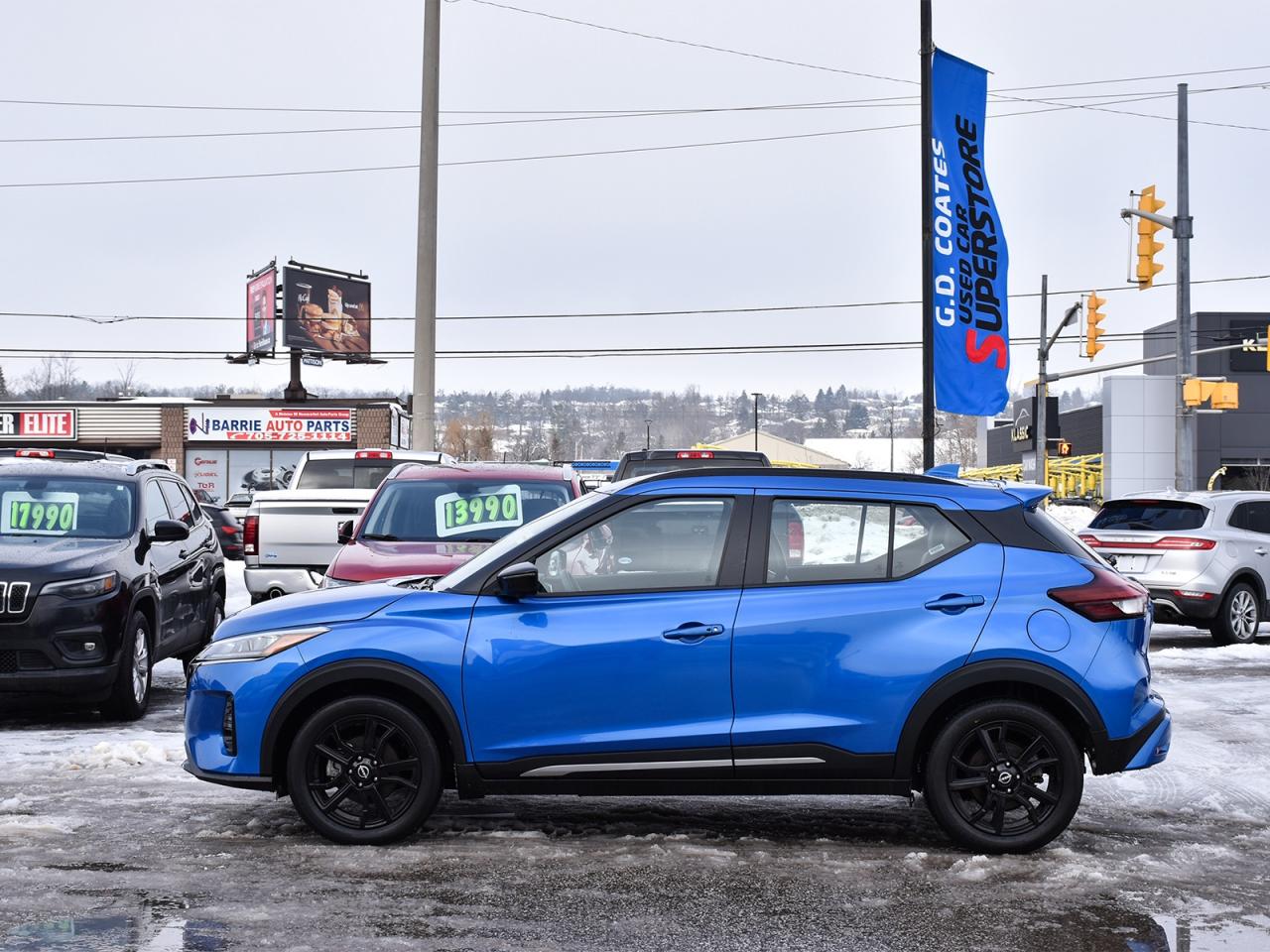 2024 Nissan Kicks SR ~Heated Leather ~Bluetooth ~Camera ~Alloys Photo3