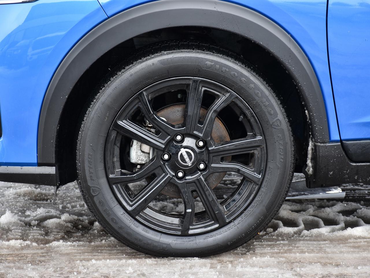 2024 Nissan Kicks SR ~Heated Leather ~Bluetooth ~Camera ~Alloys Photo