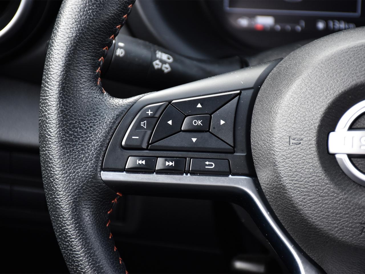 2024 Nissan Kicks SR ~Heated Leather ~Bluetooth ~Camera ~Alloys Photo