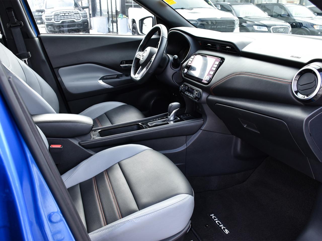 2024 Nissan Kicks SR ~Heated Leather ~Bluetooth ~Camera ~Alloys Photo