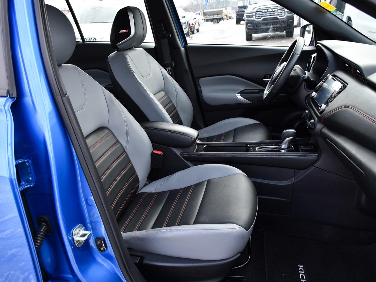 2024 Nissan Kicks SR ~Heated Leather ~Bluetooth ~Camera ~Alloys Photo