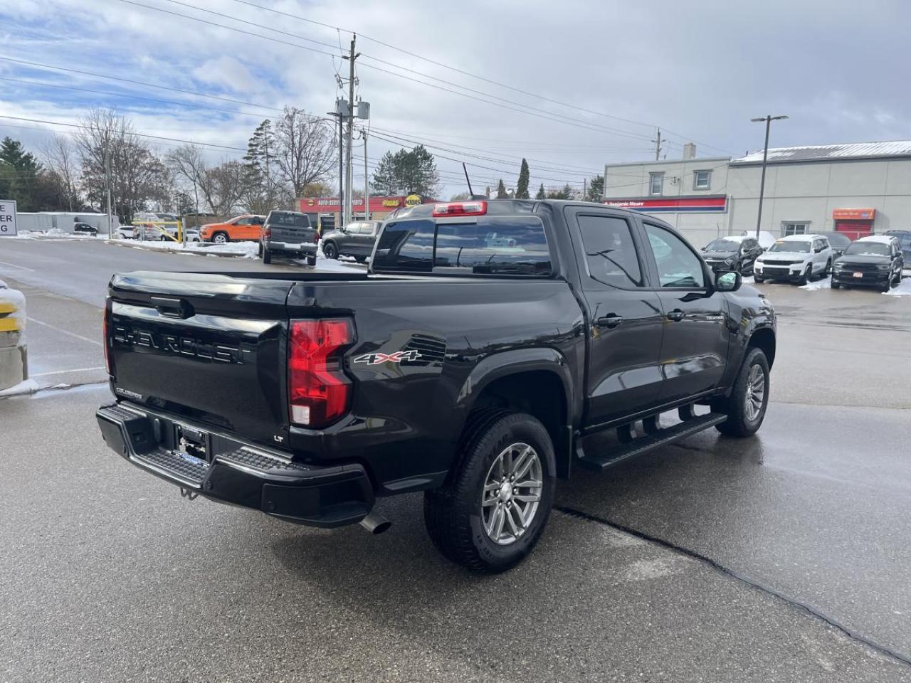 2023 Chevrolet Colorado Crew Cab Short Box 4-Wheel Drive LT Photo