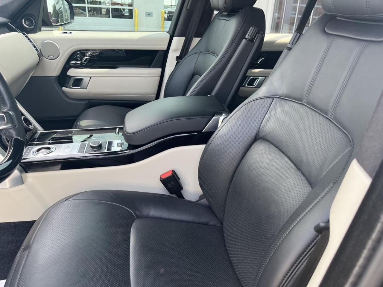 2022 Land Rover Range Rover P525 Westminster SWB Photo