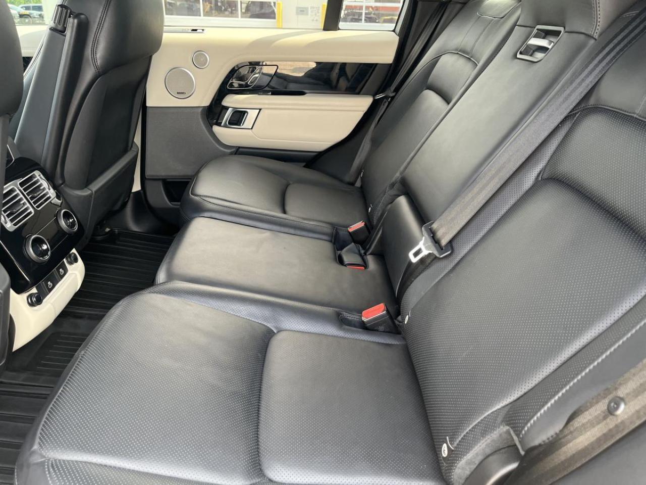 2022 Land Rover Range Rover P525 Westminster SWB Photo