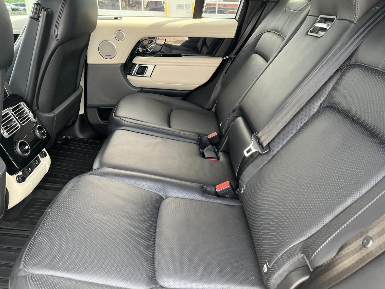 2022 Land Rover Range Rover P525 Westminster SWB Photo