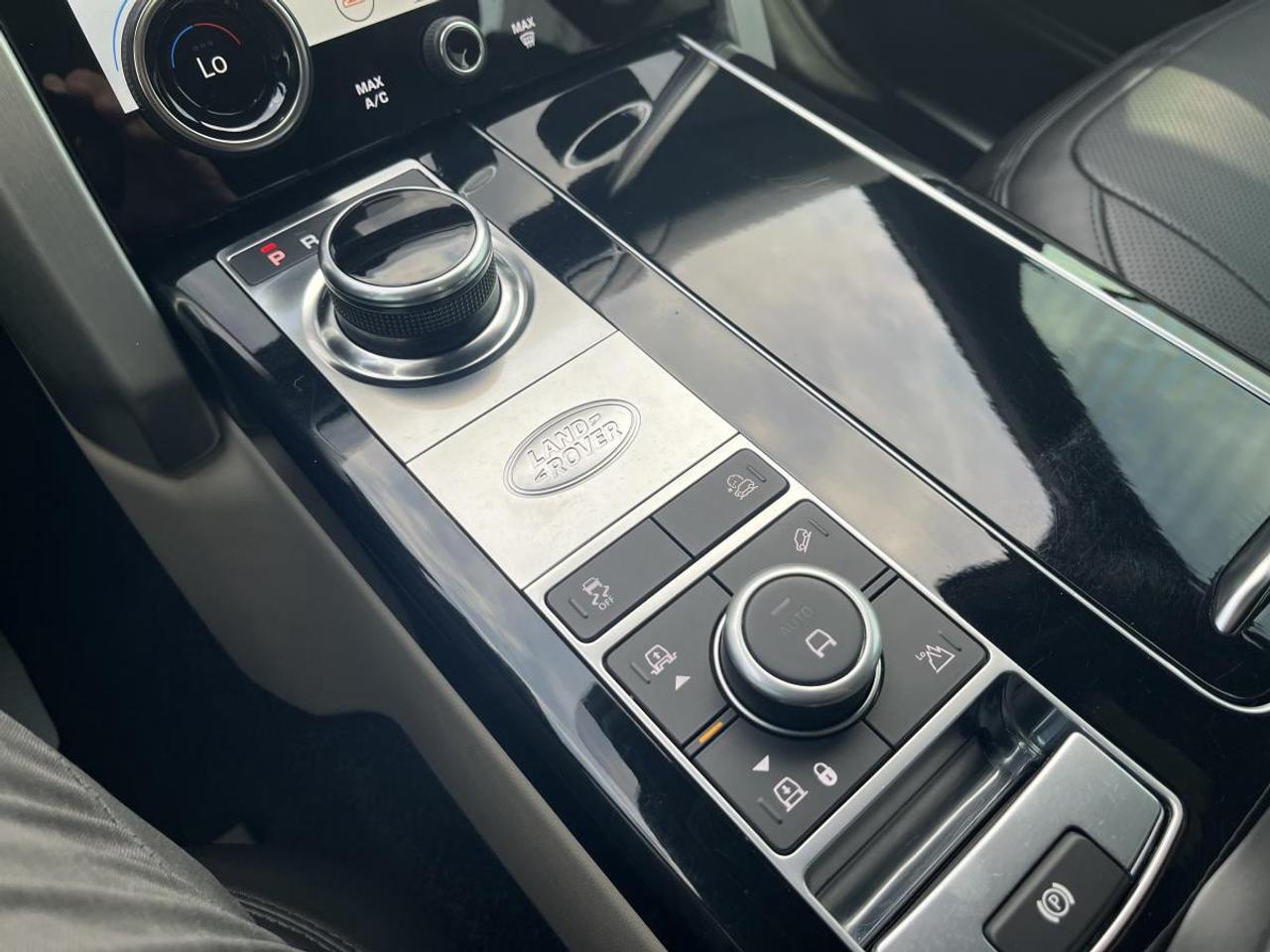2022 Land Rover Range Rover P525 Westminster SWB Photo