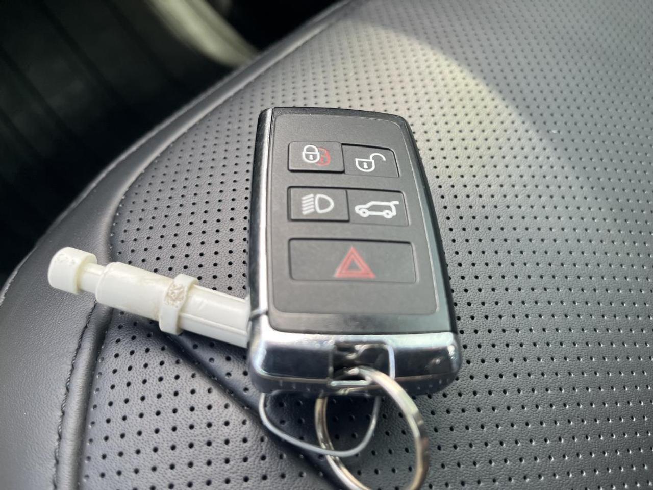 2022 Land Rover Range Rover P525 Westminster SWB @ 3.99% for 60 mo Photo