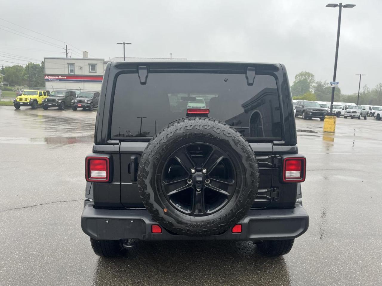 2023 Jeep Wrangler 4 Door Sahara Altitude 4 Door 4x4 Photo4