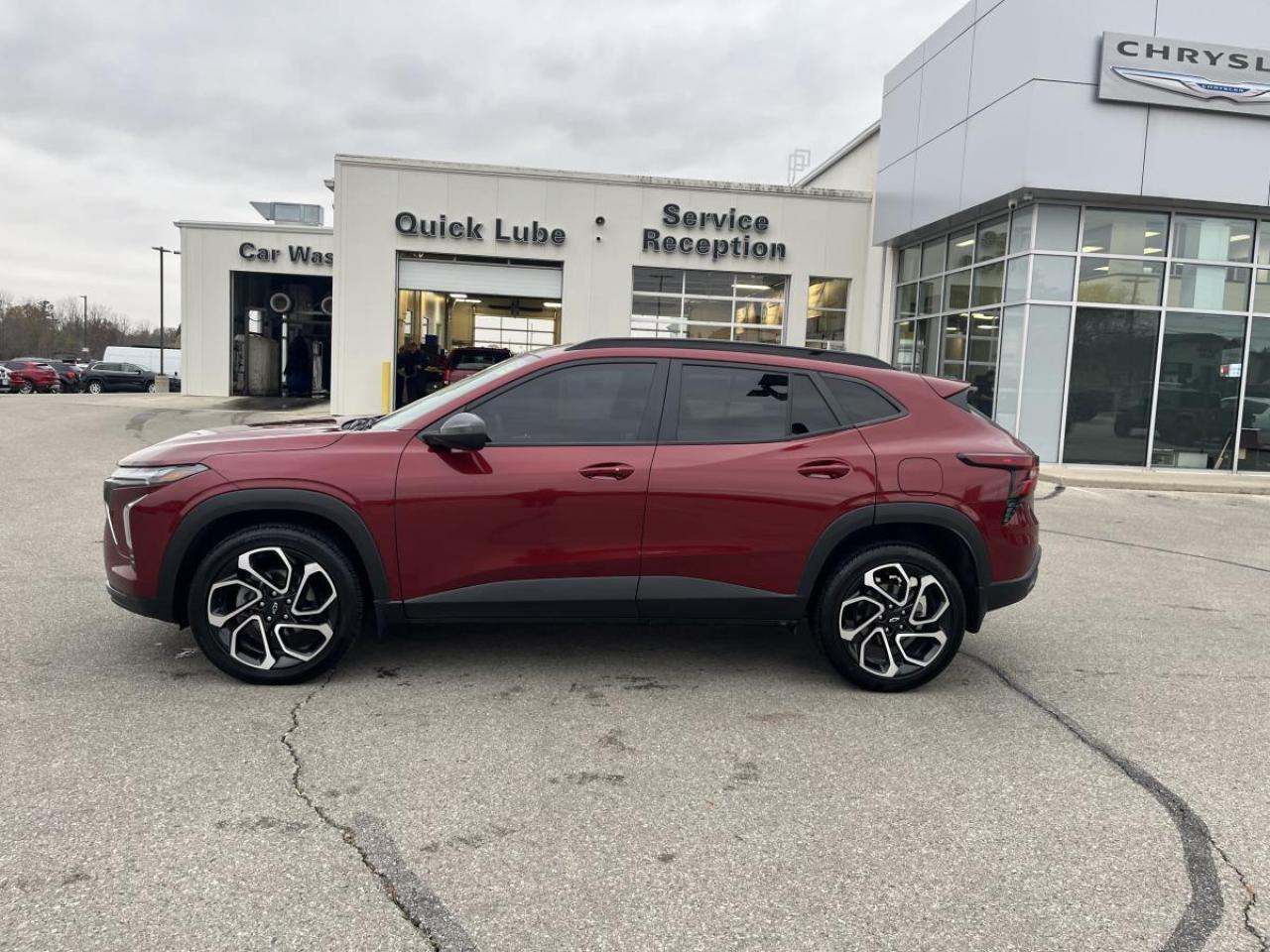 2024 Chevrolet Trax FWD 4dr 2RS Photo2